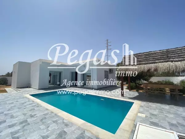 photo bien A louer une maison avec piscine à Djerba-Arkou