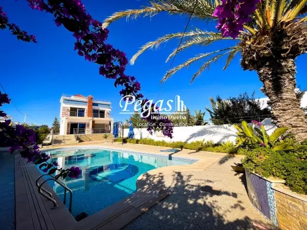photo bien maison à louer avec piscine à Djerba